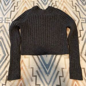 Crop Longsleeved Sweater